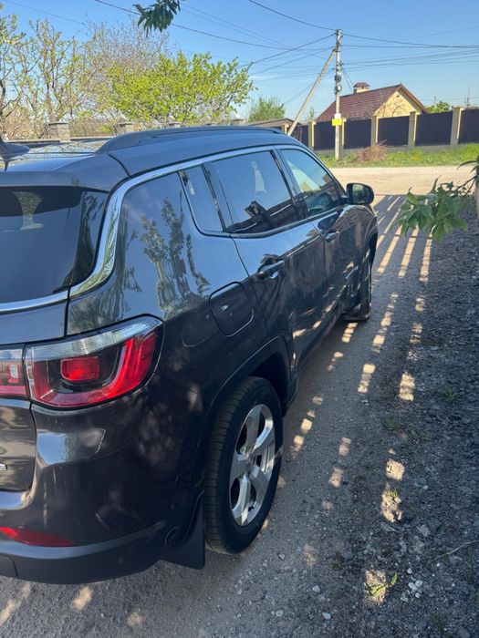 Jeep compass 2018 latitude