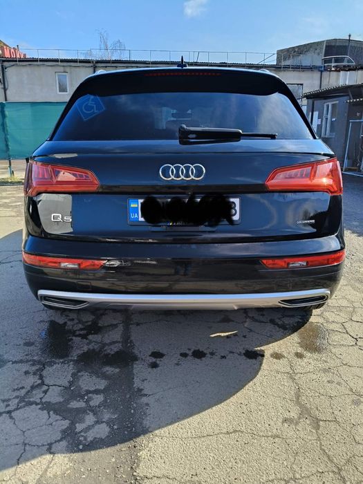 Продам Audi Q5 (2019)