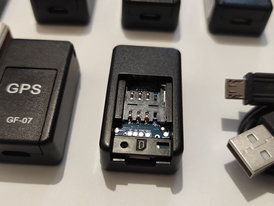 GPS трекер прослушка для авто. Gps слідкування
