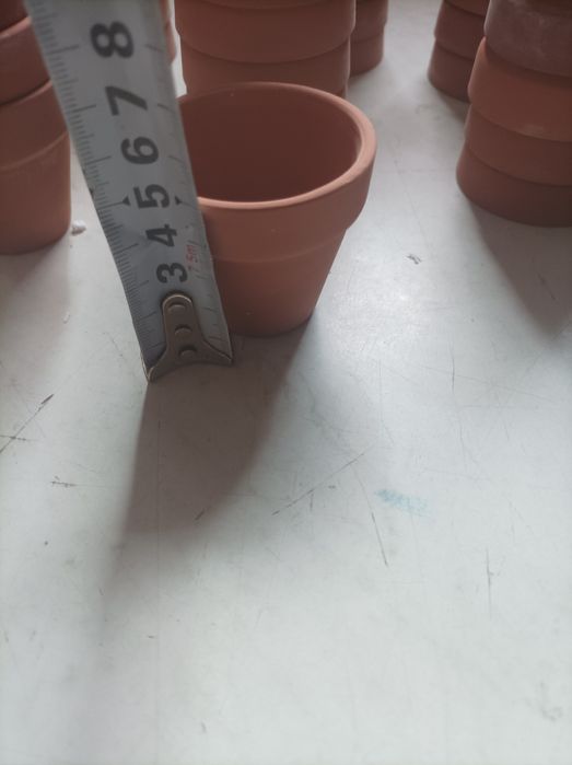 40 sztuk małych doniczki do figurek