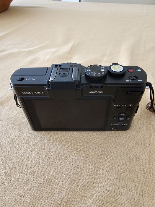 Maquina fotográfica Leica D-Lux 6