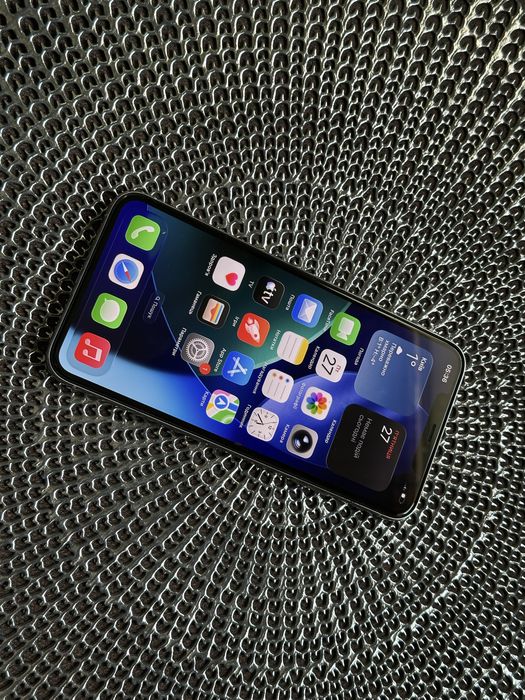 Apple Iphone 11 Pro Max 256GB Silver Neverlock Батарея 85%