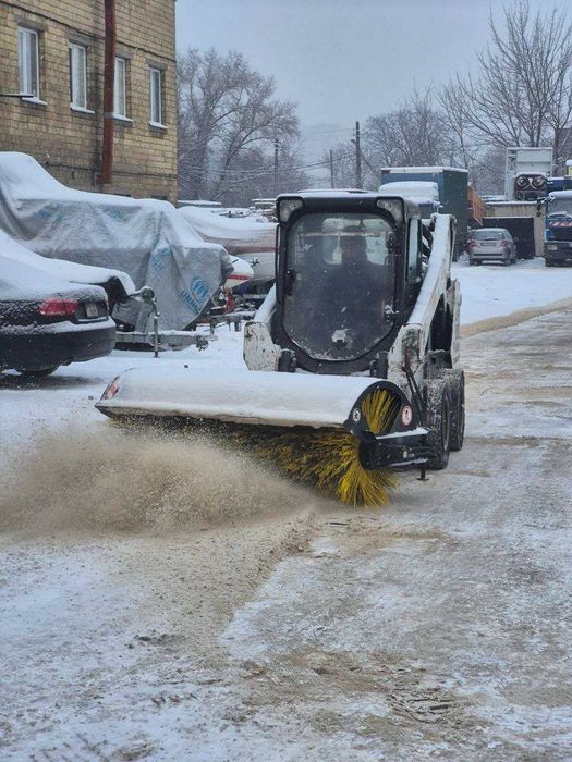 Послуги  бобкета, Навантажувач оренда BOBCAT, прибирання снігу