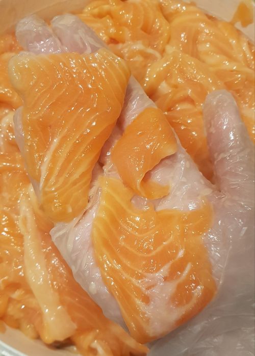 Форель обріз слабосолена без шкіри та кісток