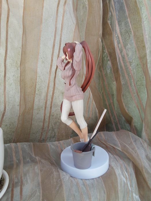 Anime figure tamanho médio