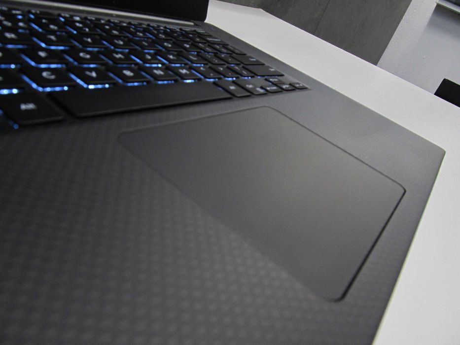 Dell Precision 5520 i7 7th 16GB dysk 256SSD Nvidia Quadro Windows 11