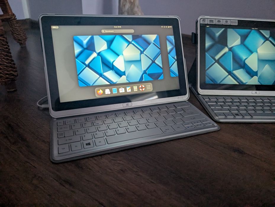 Acer Aspire P3-171 - zestaw 3 sztuk (2× i5 + 1× i3) | Linux | 2w1
