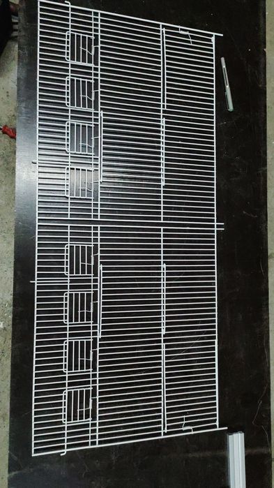 Frentes, grelhas e divisórias para gaiolas