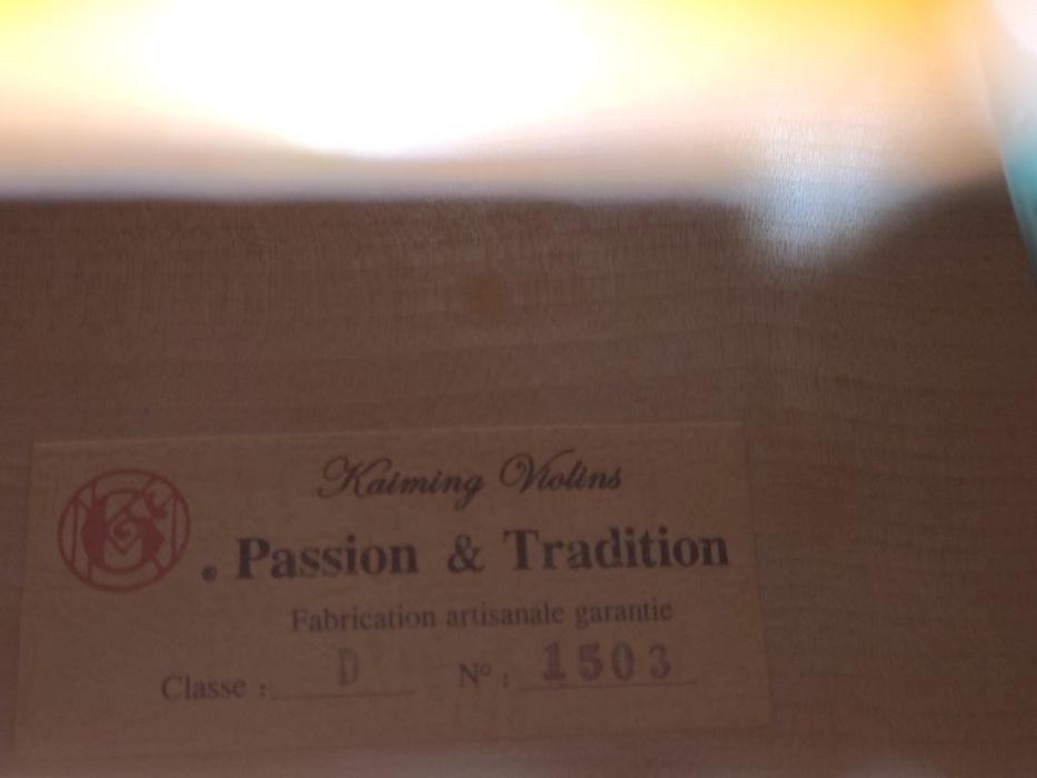 Violoncelo restaurado por Elise Derochefort