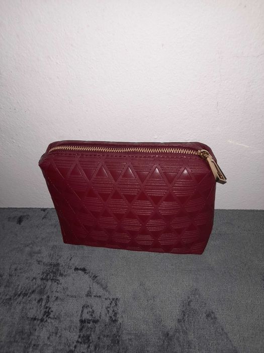 Necessaire ALDO novo e porta moedas 17€