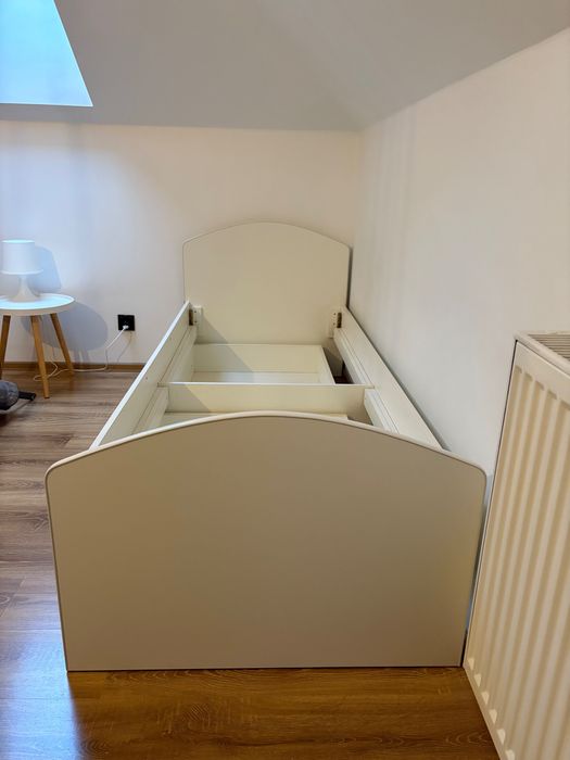 Łóżko dziecięce białe