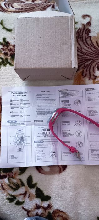 Продам детские часы на девочку QQ