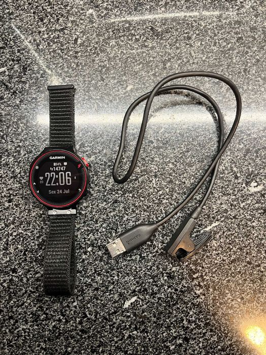 Garmin Forerunner 235
