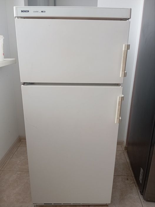 Холодильник  BOSCH