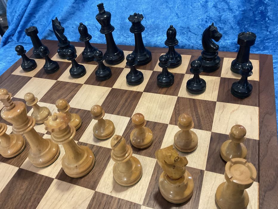 Xadrez jogo madeira ,discrição abaixo