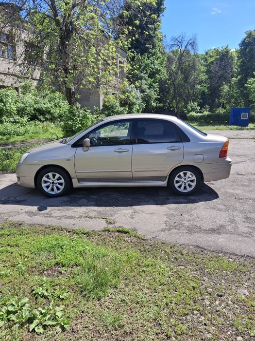 SUZUKI LIANA  сузуки лиана