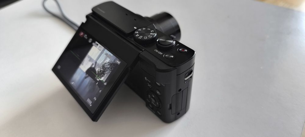 Panasonic Lumix TZ99