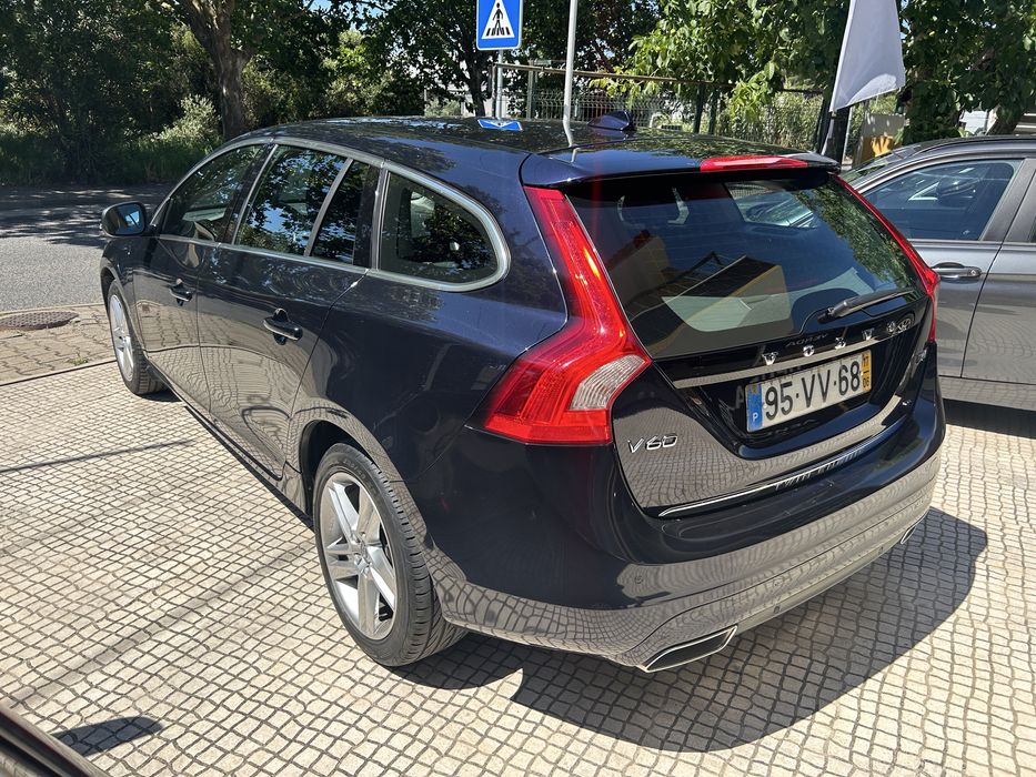 Volvo V60 Hybrid Diesel Plugin