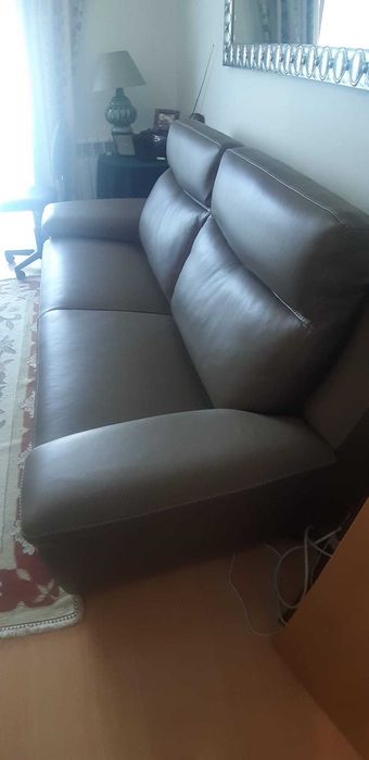 Sofá em Pele - NOVO