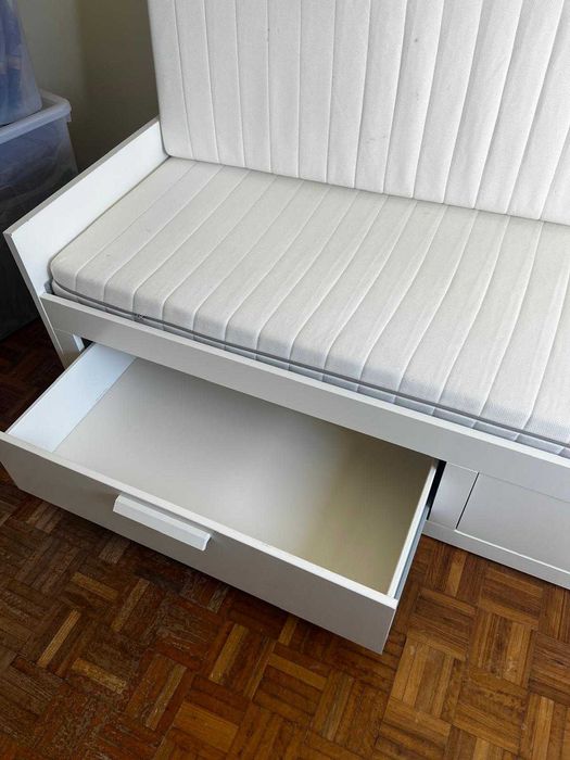 Cama IKEA BRIMNES Individual / Dupla Com Gaveta Com Colchão - Semi-Nova 70€
