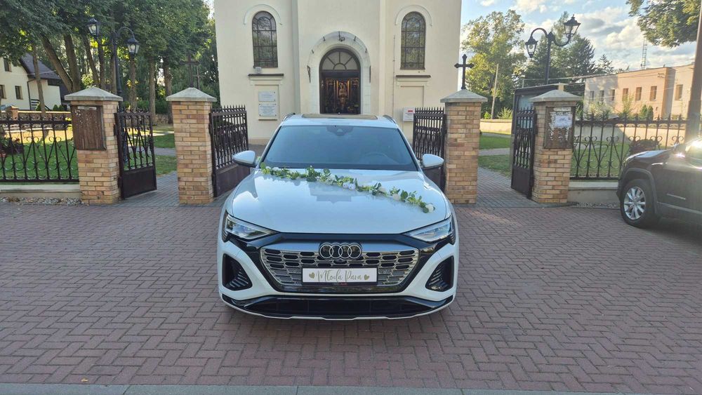 Auto do ślubu Audi Q8 Etron zdalne sterowanie