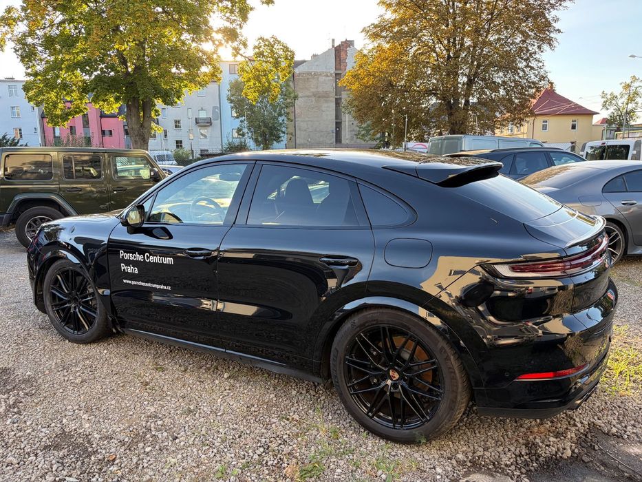 Porsche Cayenne Platinum Black Edition Coupé