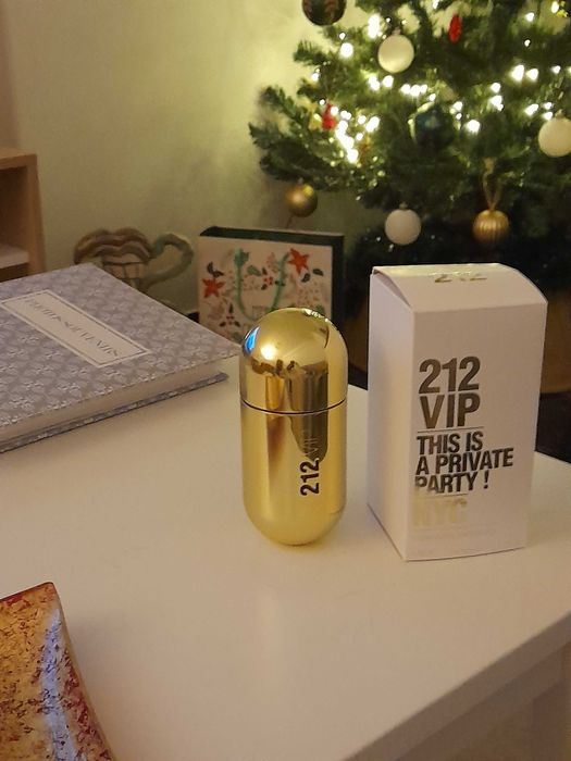 Pergume feminino 212 VIP