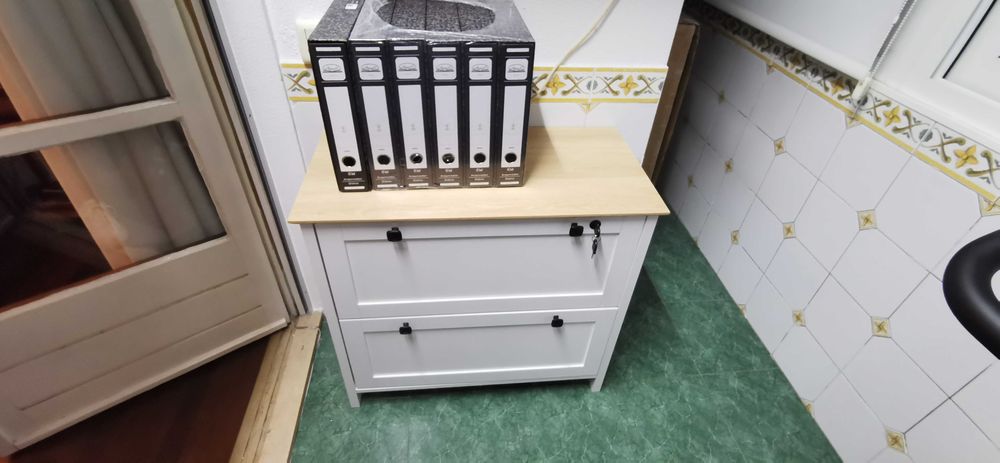 Armário novo acabado de montar