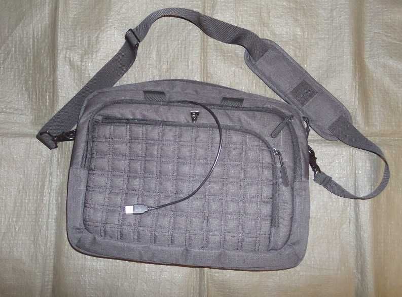 Сумка для ноутбуков 15.6/16" 2E Cross Squares, с USB портом 42Х31Х12см