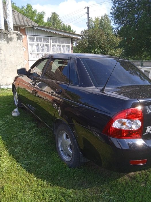 Продам гарну машину