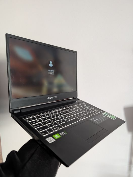 Laptop Gigabyte G5 KC [144Hz i5-10500H RTX 3060 16 RAM 512SSD]