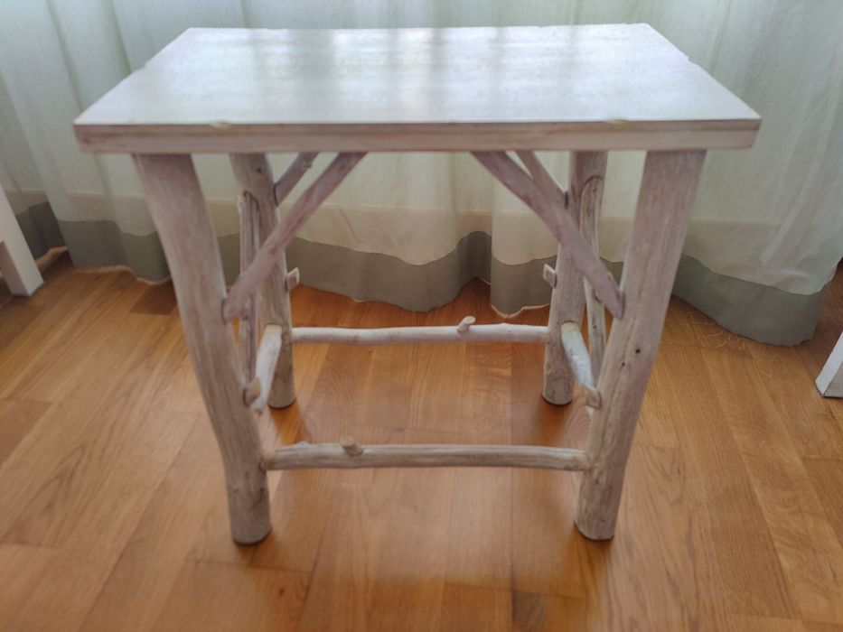 Mesa de cabeceira Zara Home