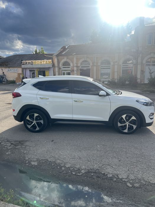 Hyndai tucson 2.0 disel