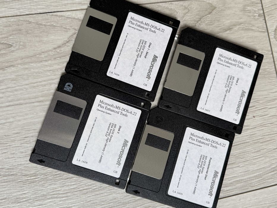 MS-DOS 6.22 Plus Enhanced Tools oryginalny zestaw 4x dyskietek 1,44 mb