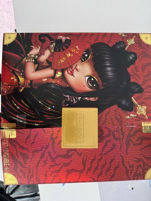 Lalka rainbow high lily cheng
