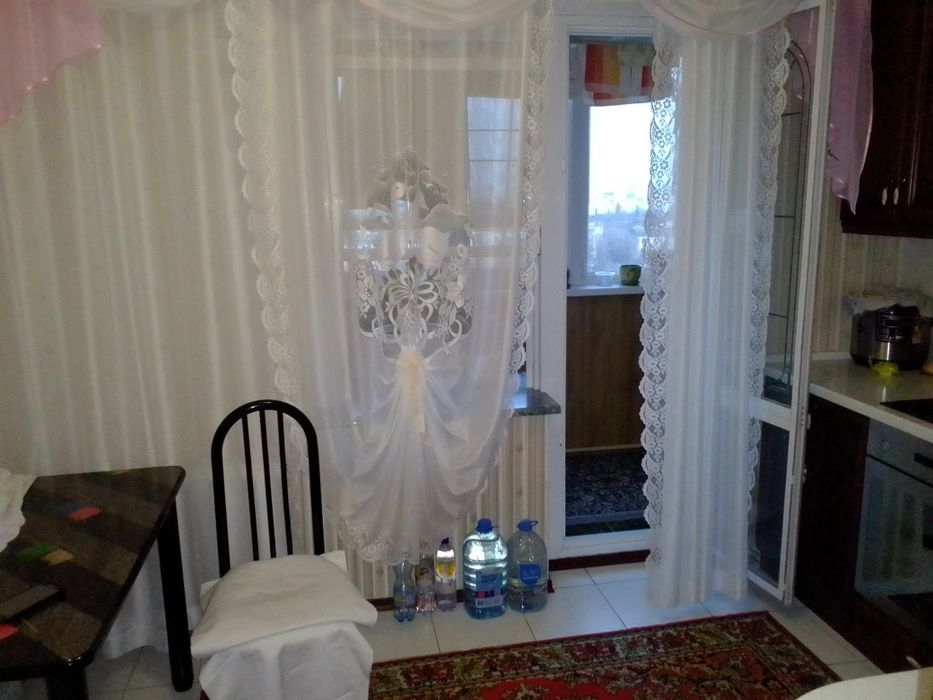 Двохкімнатна квартира здається кімната з хазяйкою, Радіоринок..