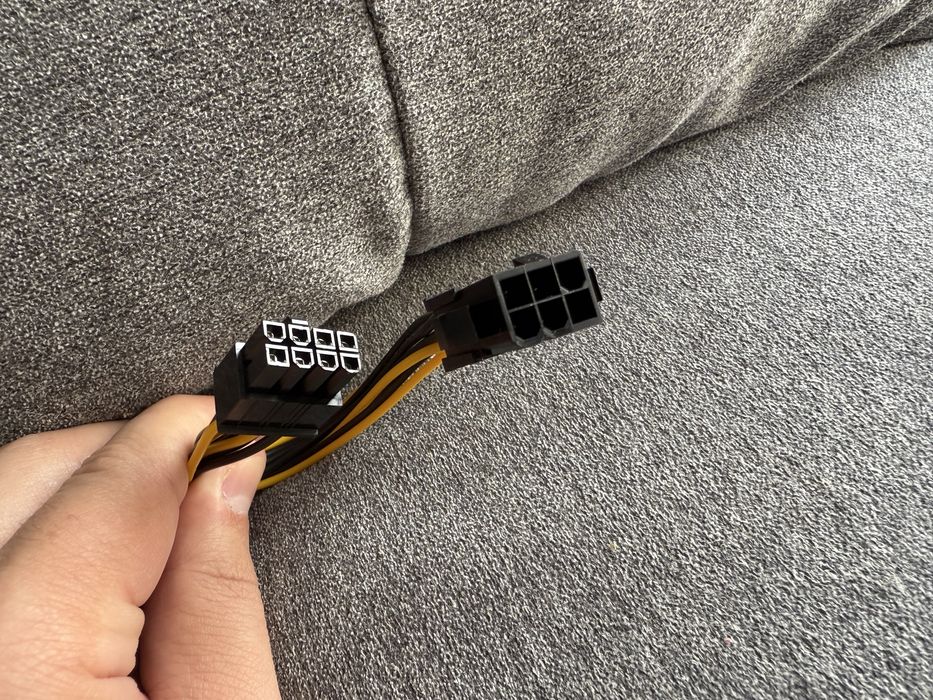 Adapter z 6-pin na 8-pin do karty graficznej