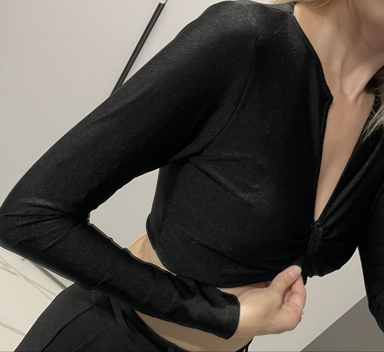 Топ з рукавом Femme Luxe