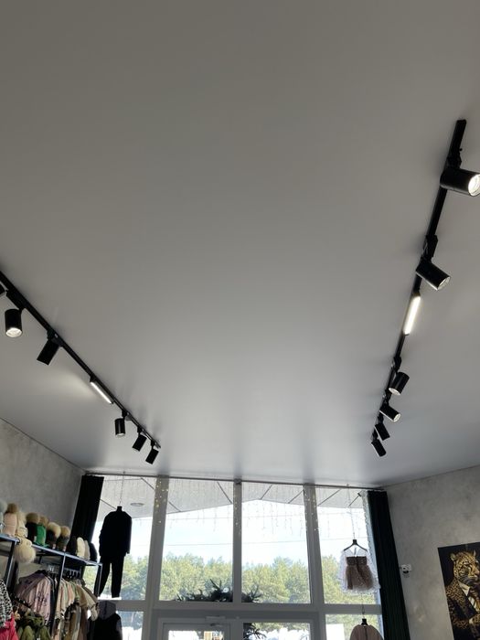 Натяжні стелі . Натяжние потолки