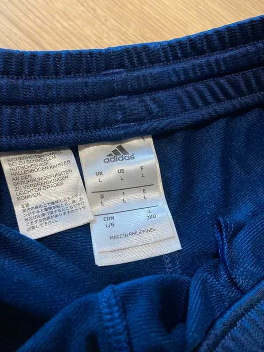 Spodnie dresowe sportowe Adidas navy granatowy jogger sport haft logo