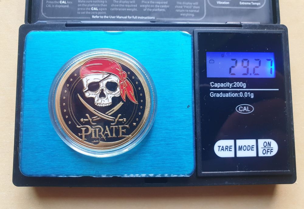 Emaliowany medal piraci wyspa skarbów jolly roger