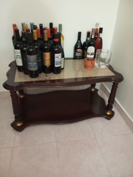 Mesa centro com pedra mármore