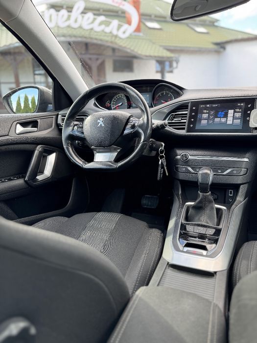 Peugeot 308 2.0hdi 2015 АВТОМАТ