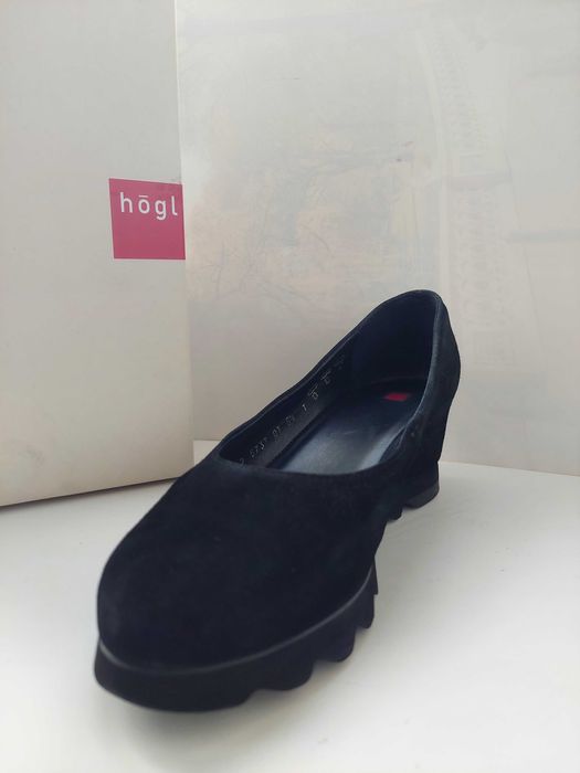 Жіночі замшеві туфлі Hogl чорні  (вживані, б/у)