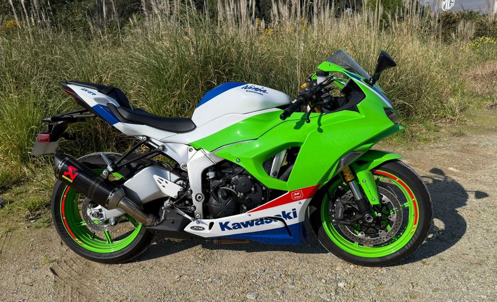 KAWASAKI ZX10R - 24