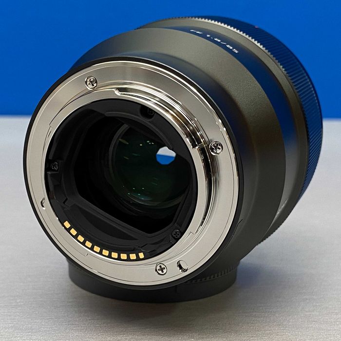 Sony FE 85mm f/1.8 | NOVA