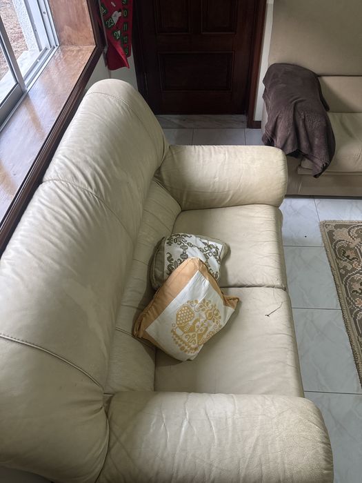 2 sofas a bom preco