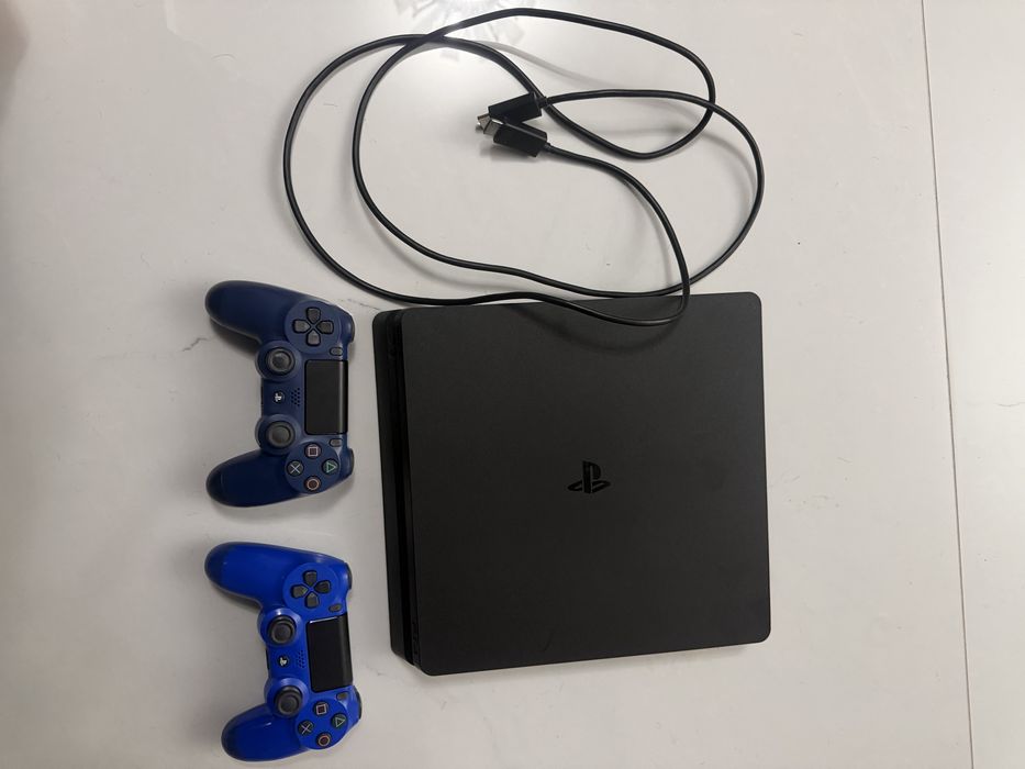 Playstation 4 stan znakomity sporadycznie używany