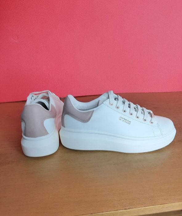 Кросівки-снікерси GUESS, 35р.