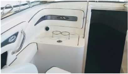 Embarcação Sea Ray 240 SS de 2006 Excelente estado - Totalmente revista - Preço Inclui atrelado de 2022